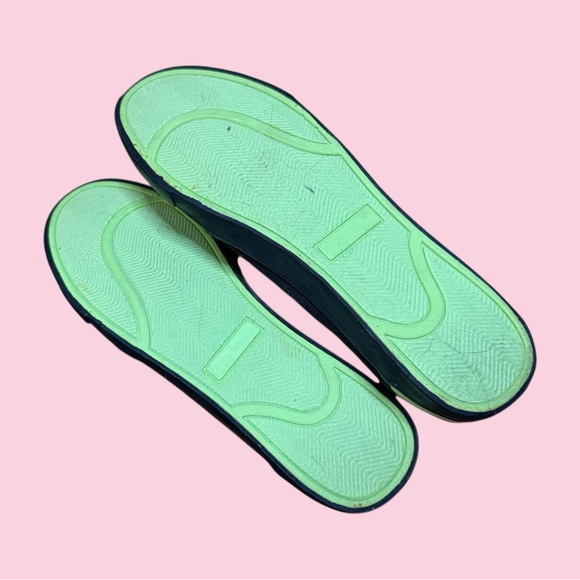 Invader Zim flats - Picture 4 of 4